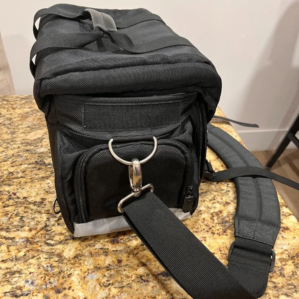 Canon 200DG Digital Gadget Camera Bag